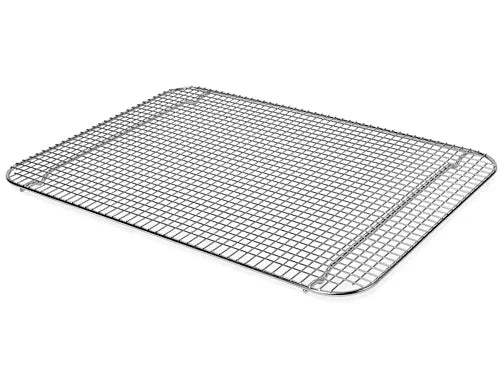 ALUMINUM BAKING PANS AND STAINLESS STEEL WIRE GRATES